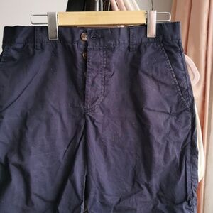 H&M men short. Size 32